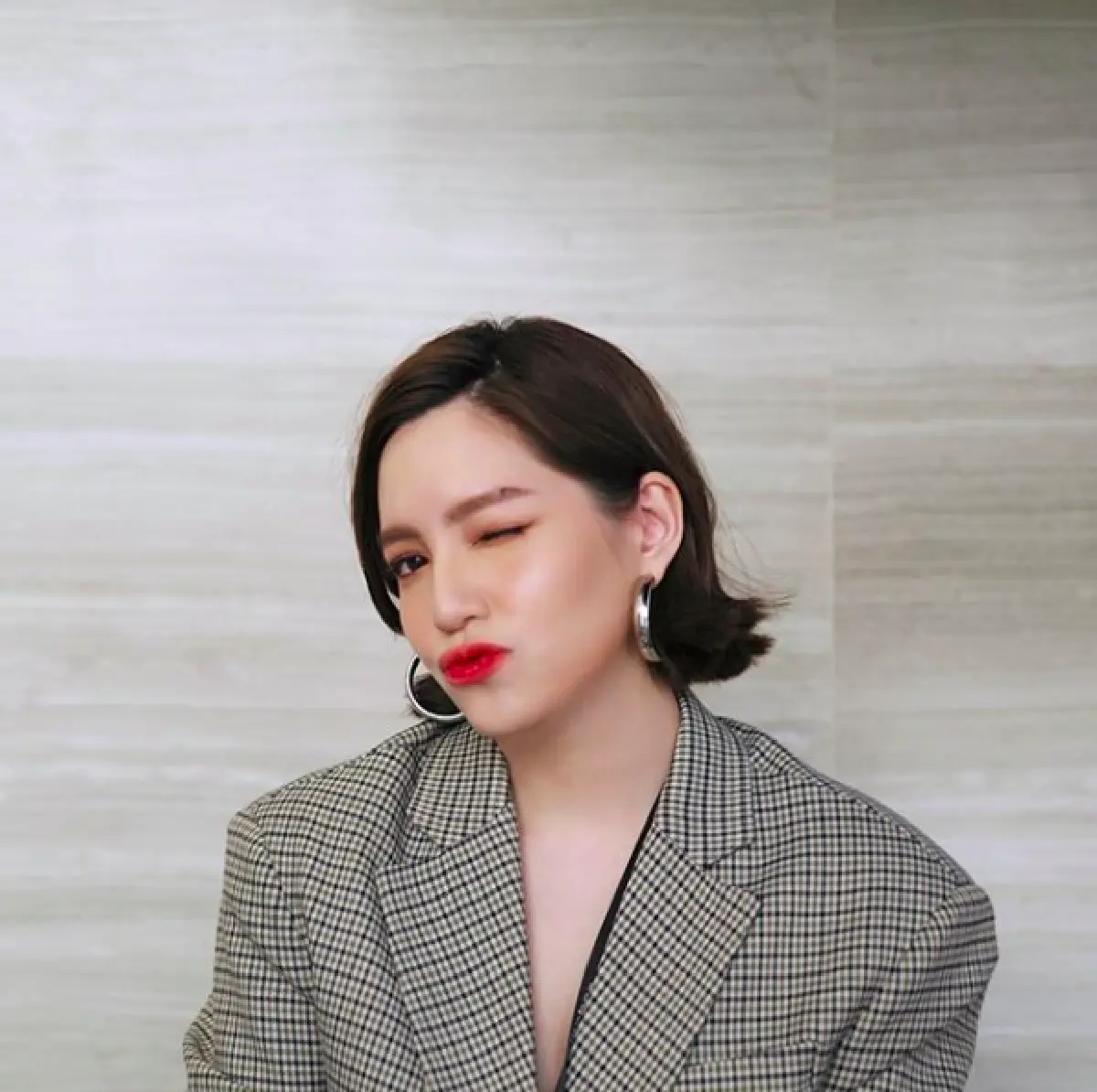 ชนะทุกตรง! “จ๊ะ จิตตาภา” แซ่บหนักใส่ชุดบิกินี่สุดฮอต รดน้ำต้นไม้อยู่บ้าน