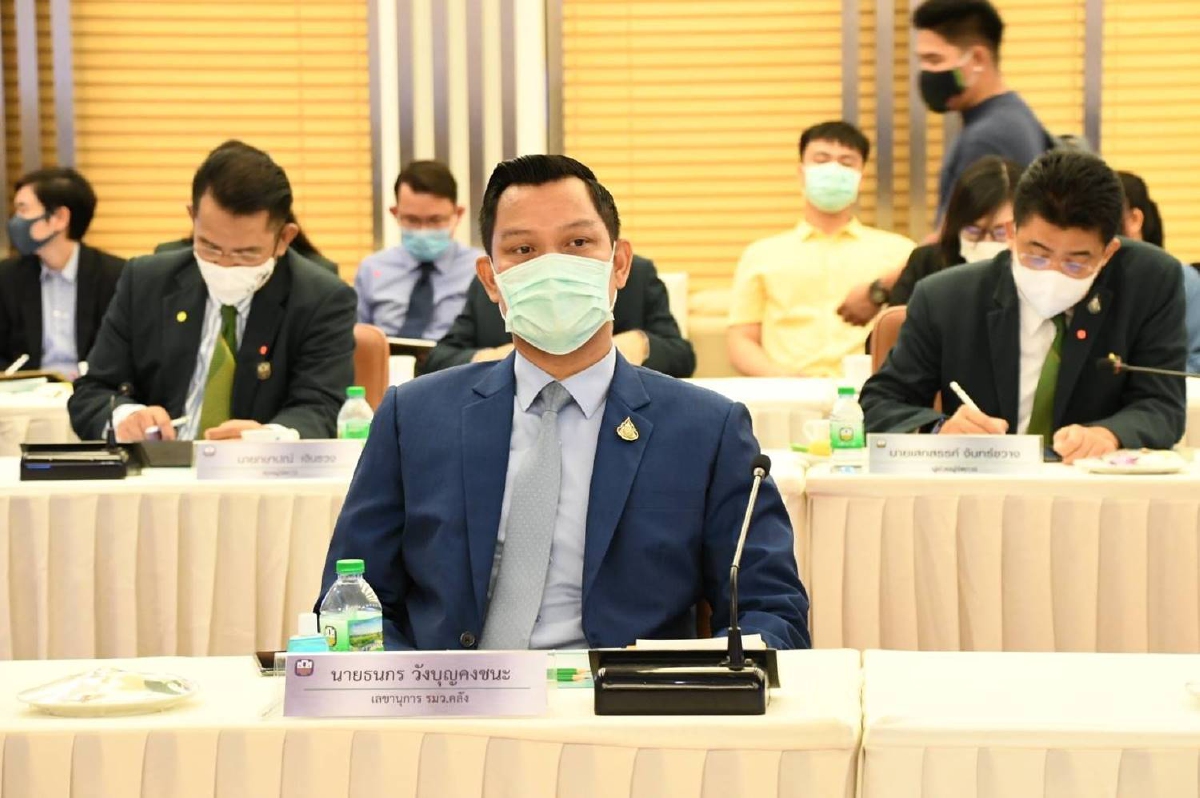 พปชร.โวรัฐบาลแก้โควิดถูกทาง หลังผลโพลคนหนุน "บิ๊กตู่" เพิ่ม พปชร.โวรัฐบาลแก้โควิดถูกทาง หลังผลโพลคนหนุน "บิ๊กตู่" เพิ่ม
