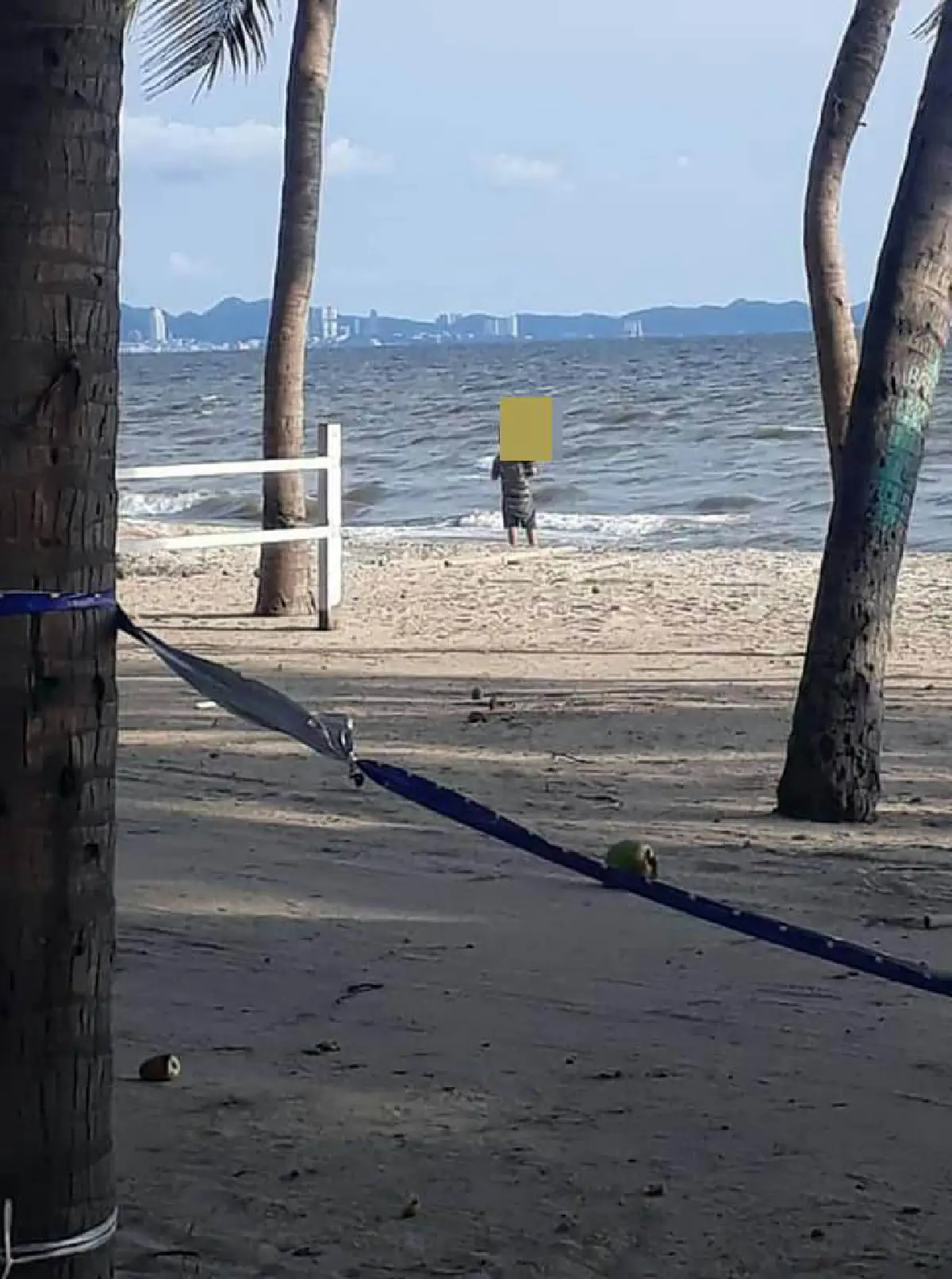 อาจต้องปิดบางแสนอีกรอบ! เหตุคนเมินข้อห้าม ตั้งวงดื่มกินริมหาด