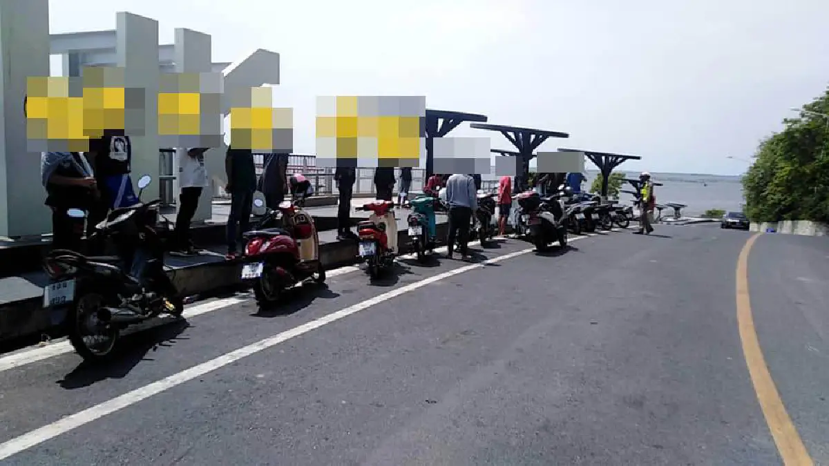 อาจต้องปิดบางแสนอีกรอบ! เหตุคนเมินข้อห้าม ตั้งวงดื่มกินริมหาด