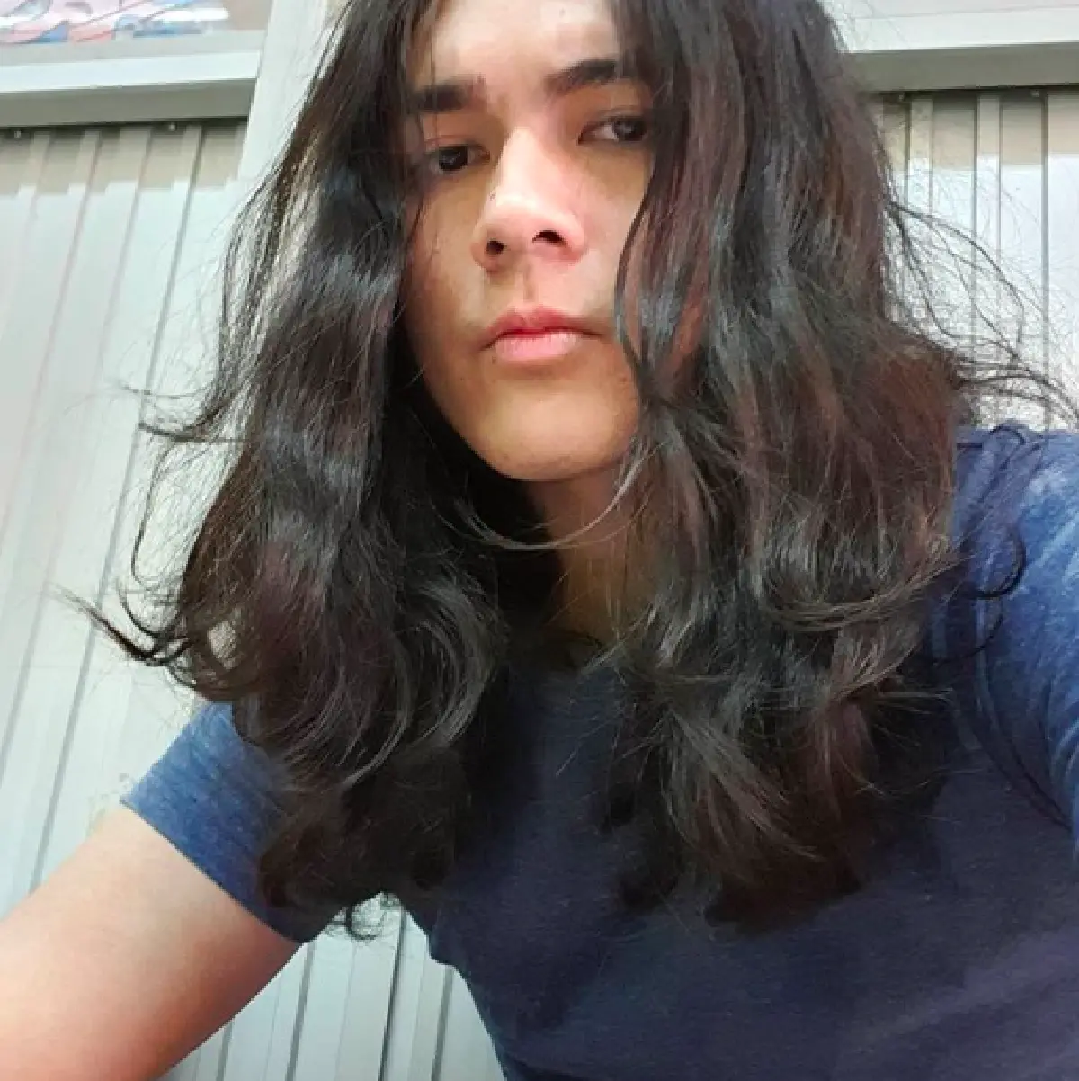 “แน็ก ชาลี” เจอพิษโควิด-19 รับจ๊อบโบกรถหิน-ปูน ทำงานตากแดดจนเท้าเป็นสองสี