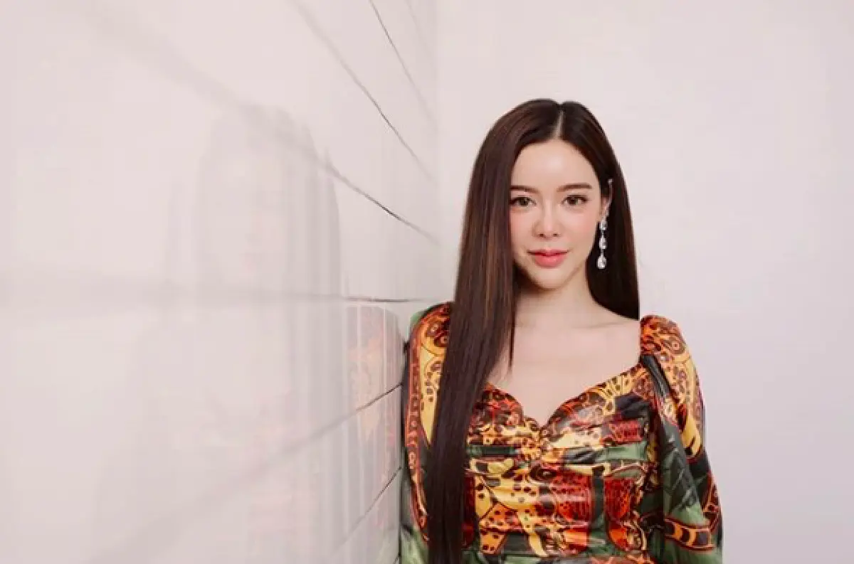 "ไอซ์ ปรีชญา" สุดฮา! คัฟเวอร์เป็นตัวเอง ตอบคำถามสื่อเรื่องหน้าเปลี่ยนเพราะแต่งหน้า 