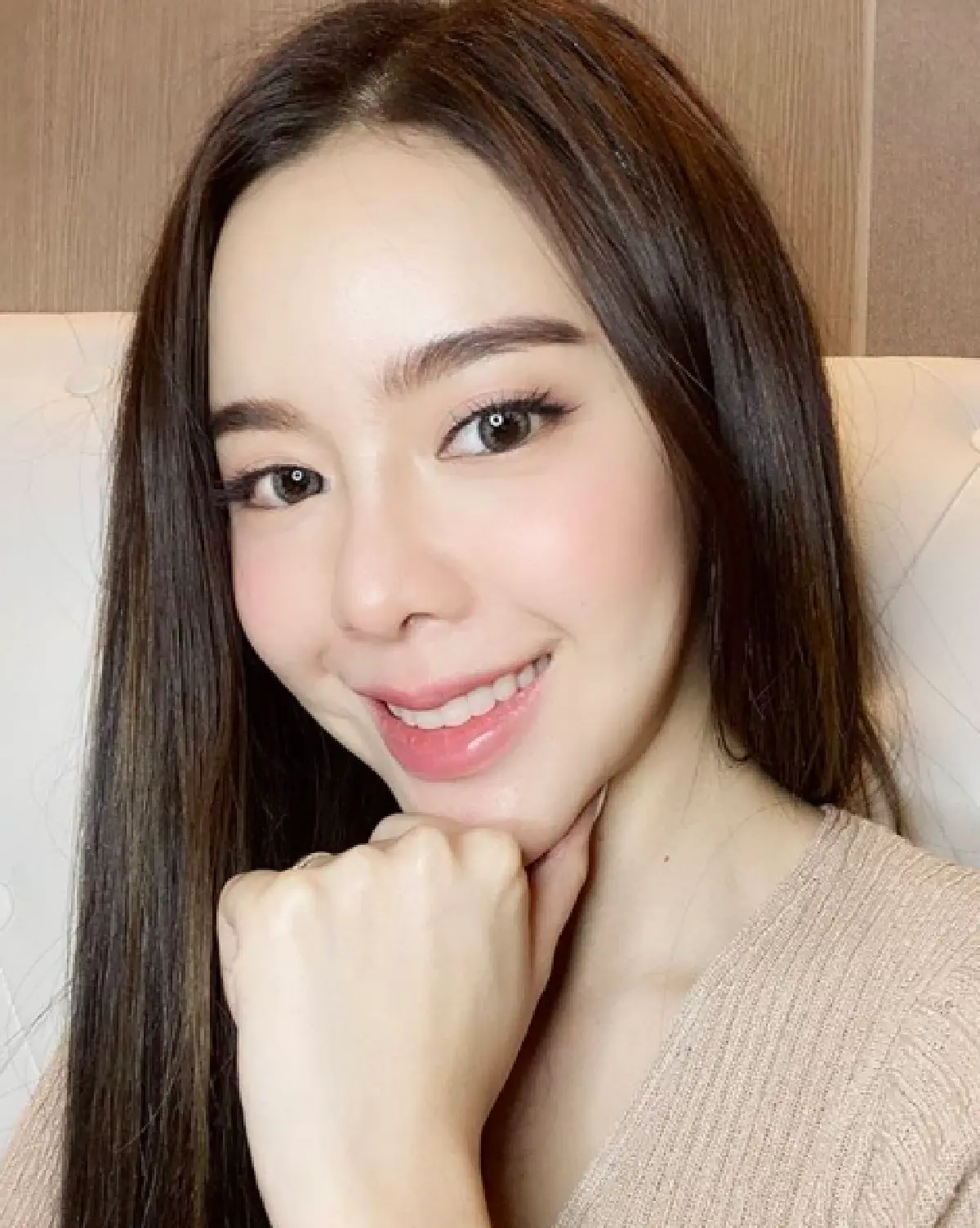 "ไอซ์ ปรีชญา" สุดฮา! คัฟเวอร์เป็นตัวเอง ตอบคำถามสื่อเรื่องหน้าเปลี่ยนเพราะแต่งหน้า 