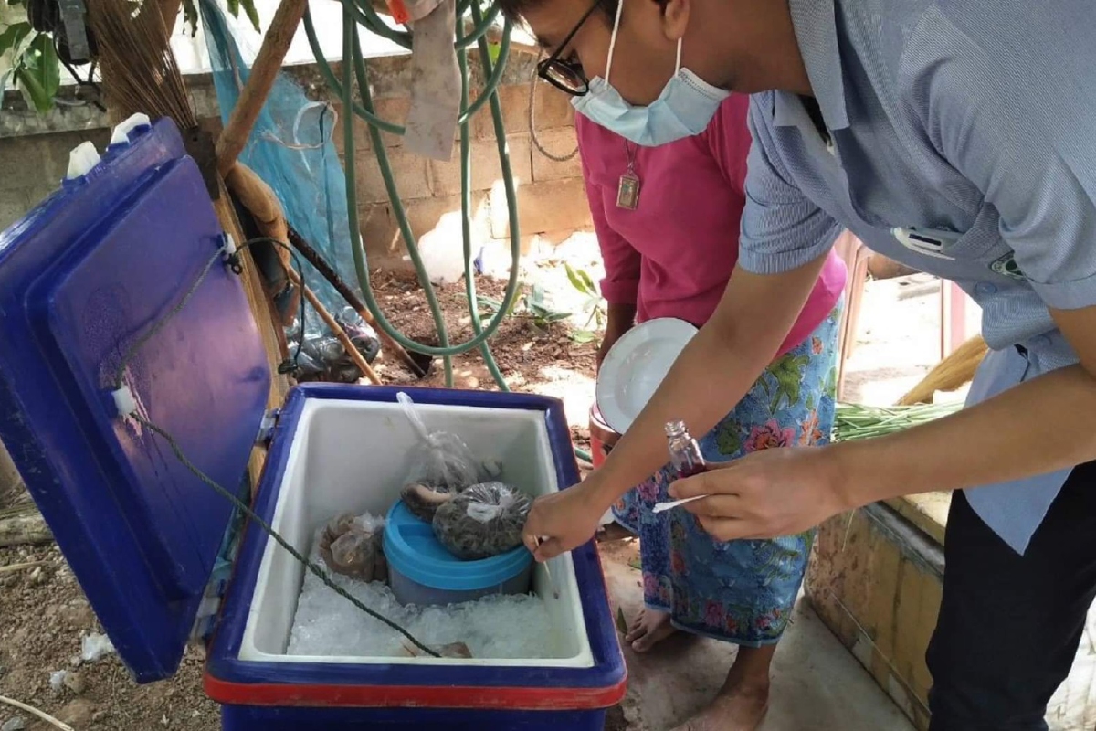 ชาวบ้านกว่า50คนถูกหามส่งรพ.หนองเรือหลังรับประทานปลาจ่อม-กุ้งจ่อม ชาวบ้านกว่า50คนถูกหามส่งรพ.หนองเรือหลังรับประทานปลาจ่อม-กุ้งจ่อม
