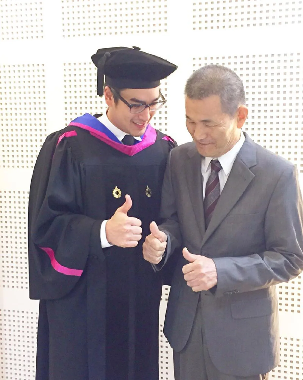 แฟนคลับแห่ยินดี ณเดชน์ คูกิมิยะ เรียนจบป.โทแล้ว เตรียมตัวเป็นมหาบัณฑิต