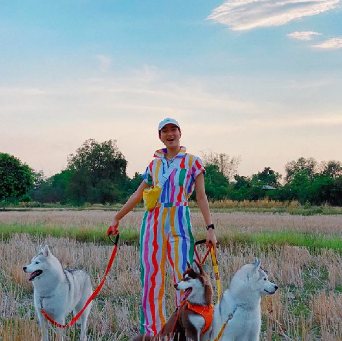 "แพนเค้ก" และครอบครัวพากันลงแรงลงใจสร้างสวนเกษตรพอเพียงขึ้นมา