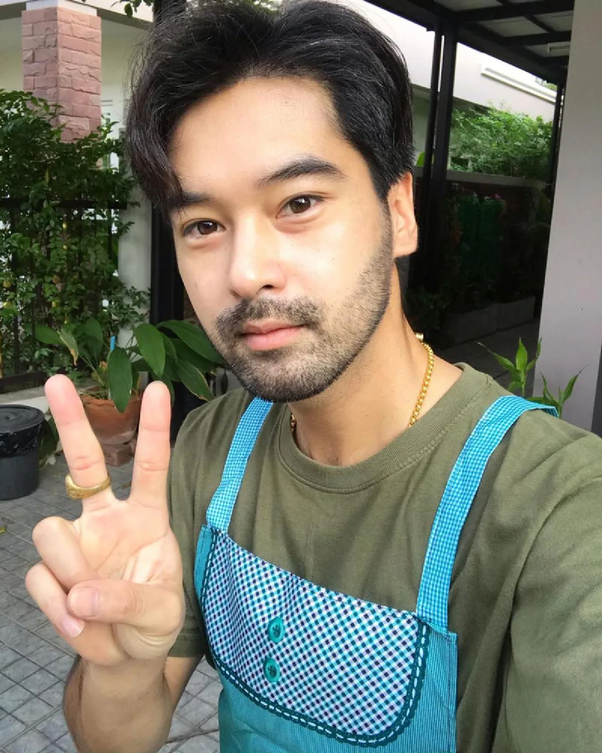 อย่าคอยทำกิน! อ๊อฟ ชนะพล ผันตัวเป็นพ่อค้าขายขนมปังหารายได้เสริม