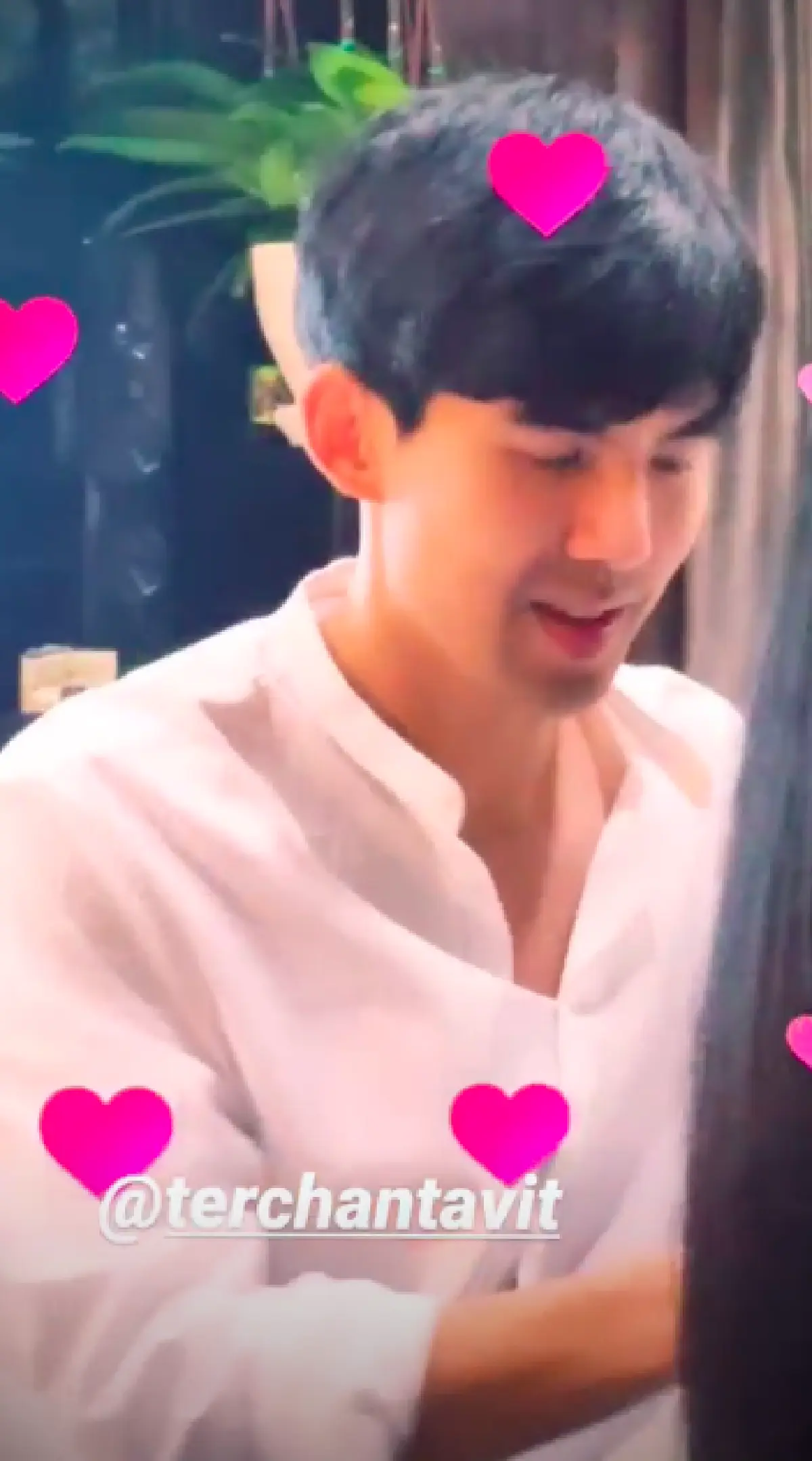 รอข่าวดี! “เต๋อ” ยกเค้กอวยพรวันเกิด “ใหม่” สั้นๆ แต่หวานหนักมาก