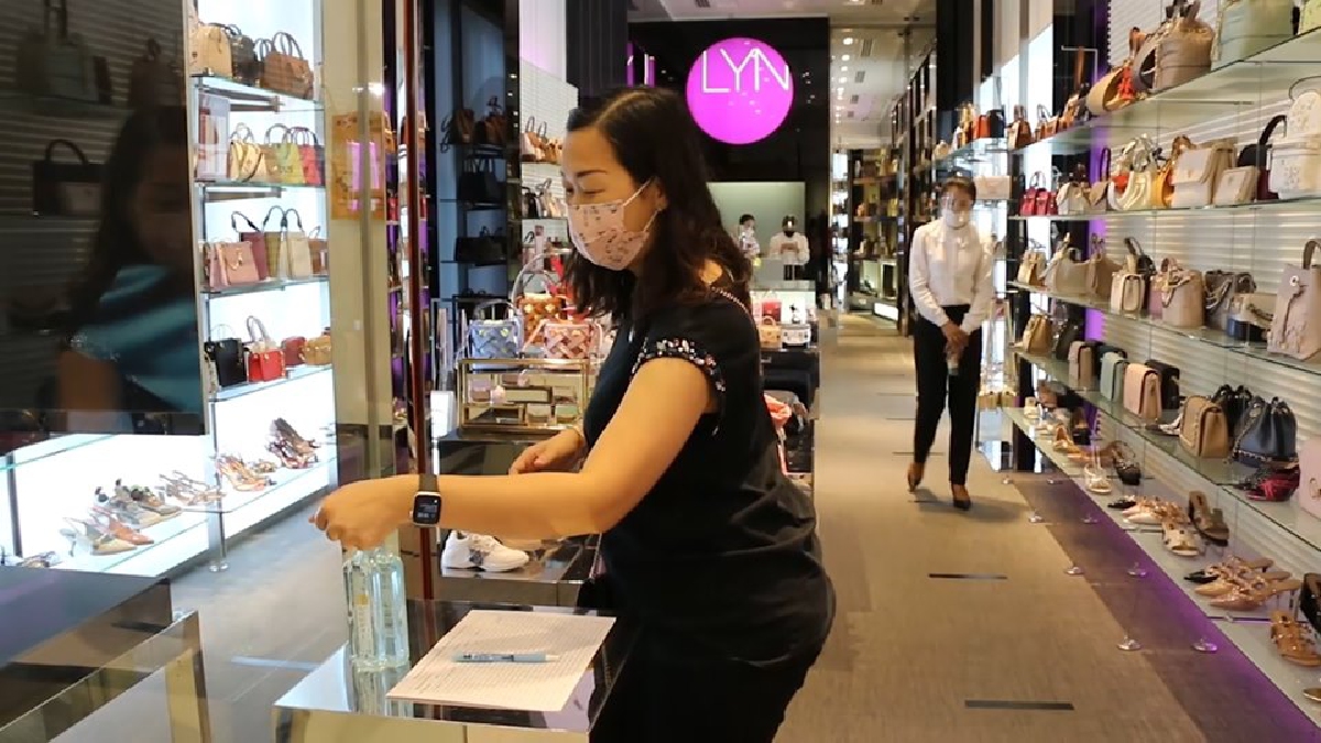 อั้นมานาน!คนขอนแก่นแห่เที่ยวห้างเปิดบริการวันแรกคึกคัก อั้นมานาน!คนขอนแก่นแห่เที่ยวห้างเปิดบริการวันแรกคึกคัก