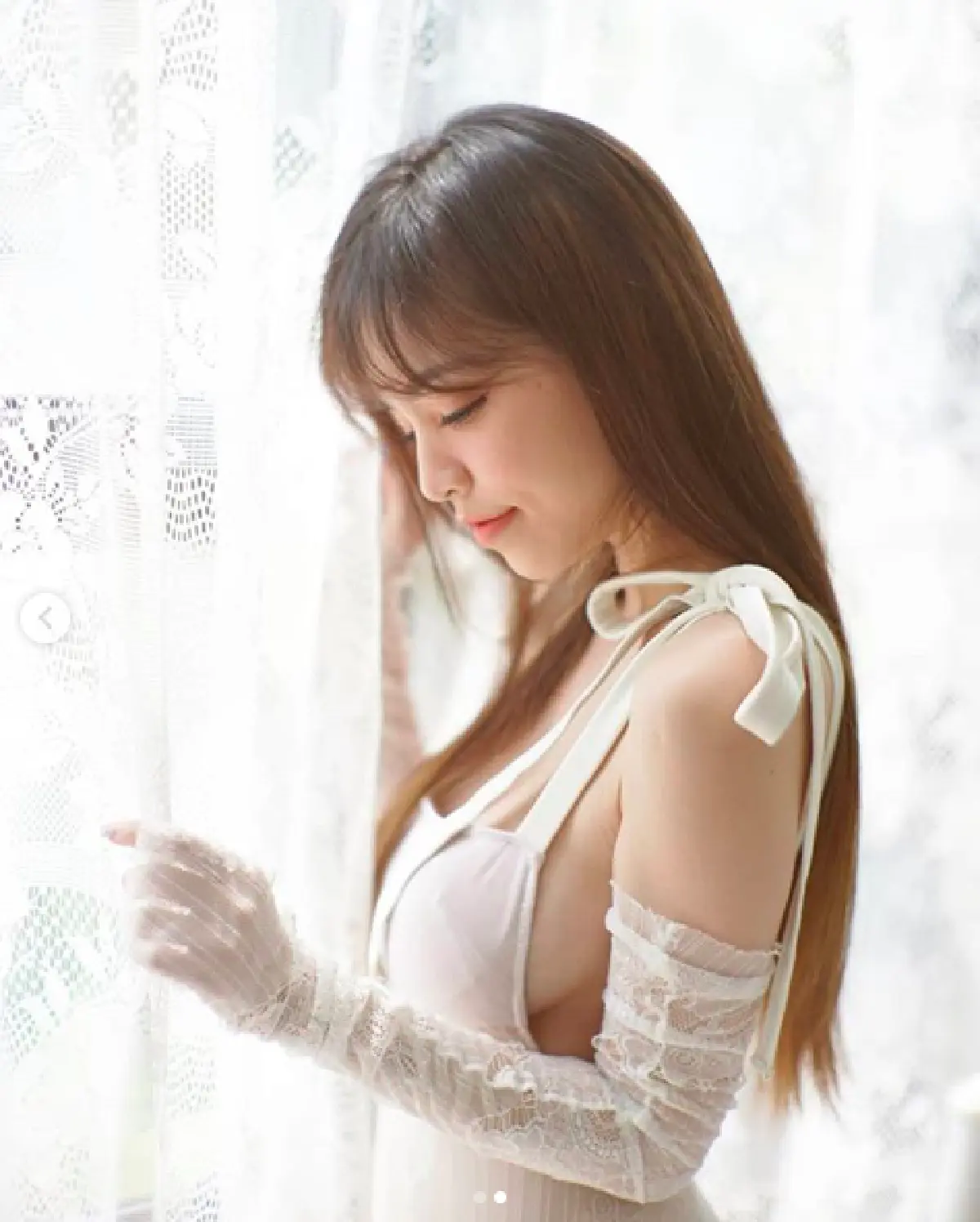 "บัว สโรชา" ปล่อยภาพเซ็กซี่ ทำตะลึงหุ่นคุณแม่ลูกแฝดแซ่บไฟลุกจริงๆ