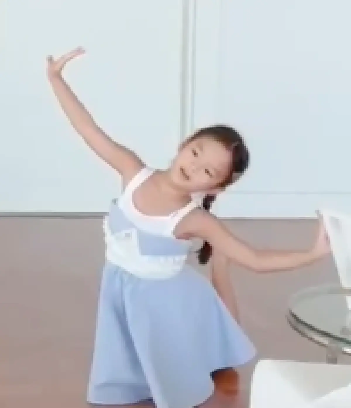 "แม่แอฟ" เผยคลิป "น้องปีใหม่" รำอวยพรเป็นของขวัญวันเกิดให้คุณตา 