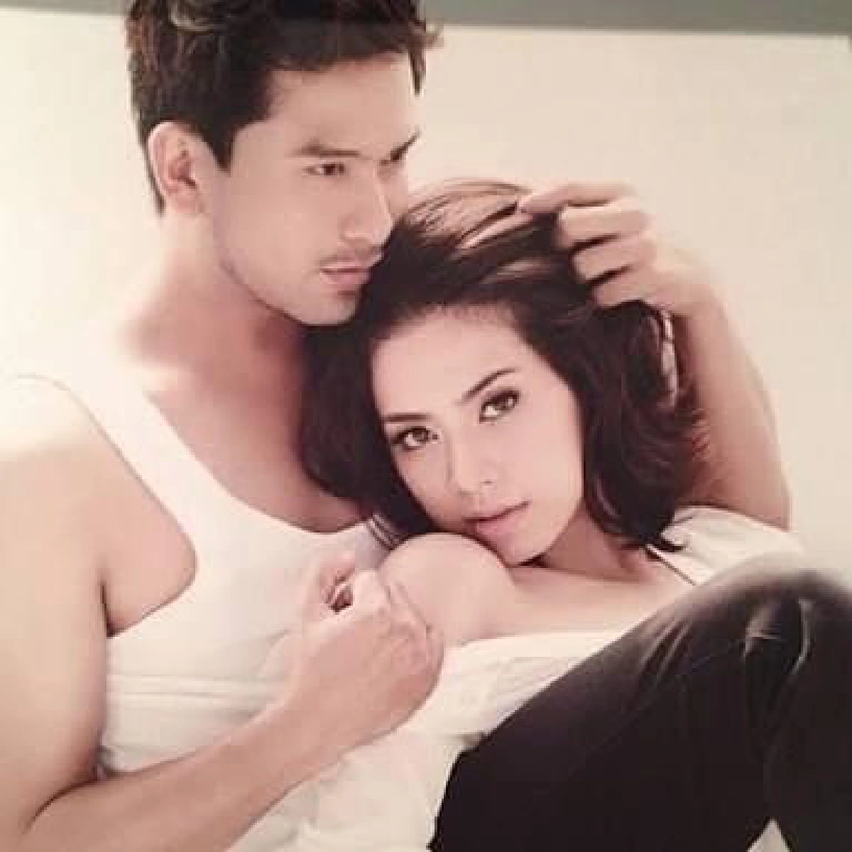 อ่านแล้วหุบยิ้มไม่ได้! “เอ๋-ป๋อ” ครบรอบแต่งงาน 8 ปี เผยความในใจสุดหวานถึงกัน 