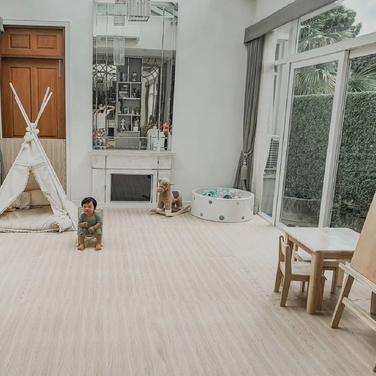 นิวเคลียร์ จัดเต็มเพื่อลูก! เนรมิตห้องใหม่สไตล์มินิมอลให้ น้องไทก้า