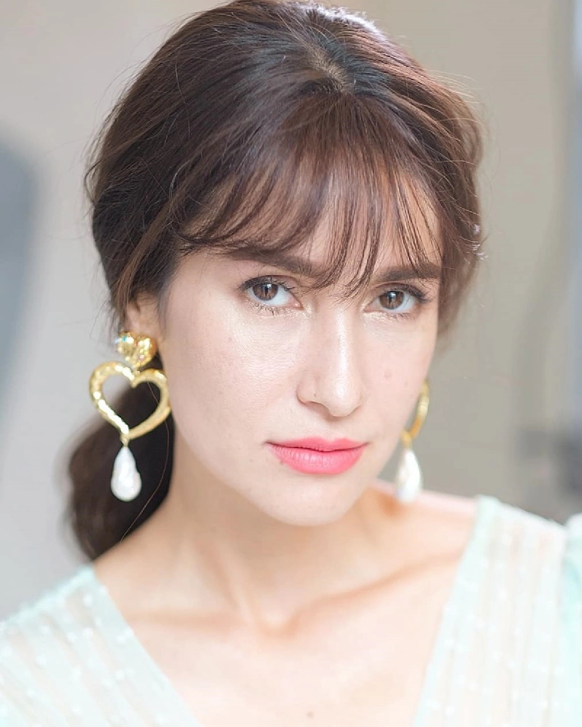 "แอน ทองประสม" ทำหลายคนละสายตาไมไ่ด้ กับท่านั่งกินทุเรียนสุดแซ่บ