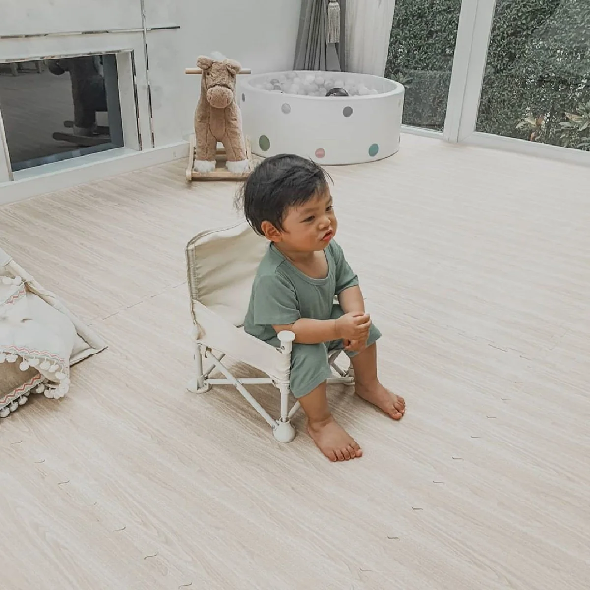 นิวเคลียร์ จัดเต็มเพื่อลูก! เนรมิตห้องใหม่สไตล์มินิมอลให้ น้องไทก้า