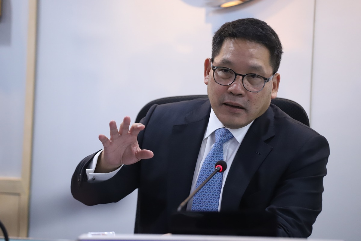 ครม.เปิดทางคลังขายหุ้นการบินไทยขาดทุน ครม.เปิดทางคลังขายหุ้นการบินไทยขาดทุน