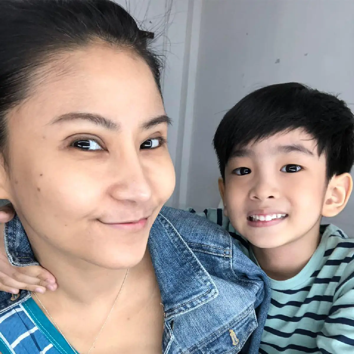 อดีตนักร้องดัง "โรสแมรี่” โพสต์ขอรับบริจาคของกินให้ลูกชาย