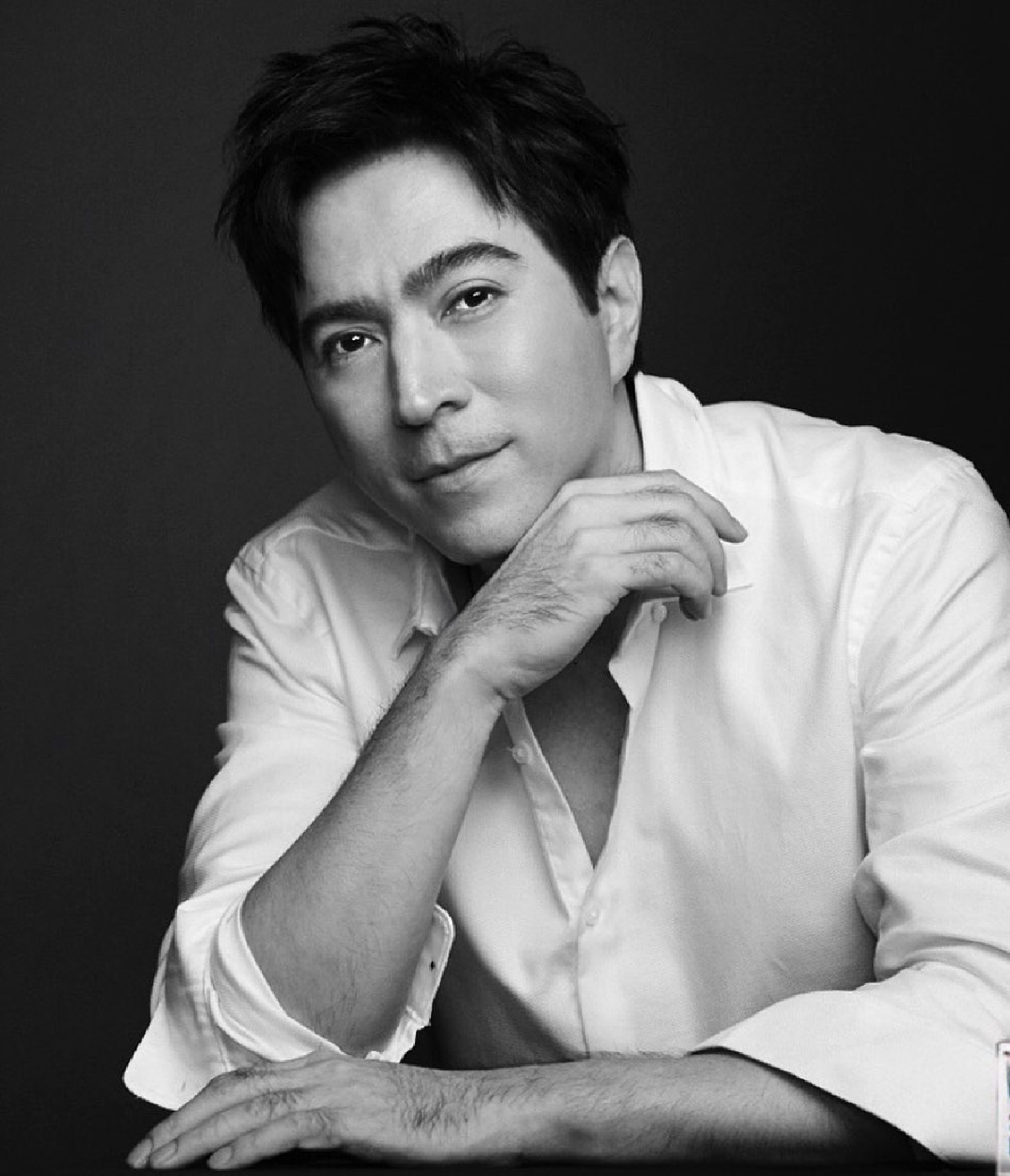 เป๊ะไม่เปลี่ยน! แซม ยุรนันท์ งานดีแบบรุ่นใหญ่หล่อใสในวัย 57 ปี