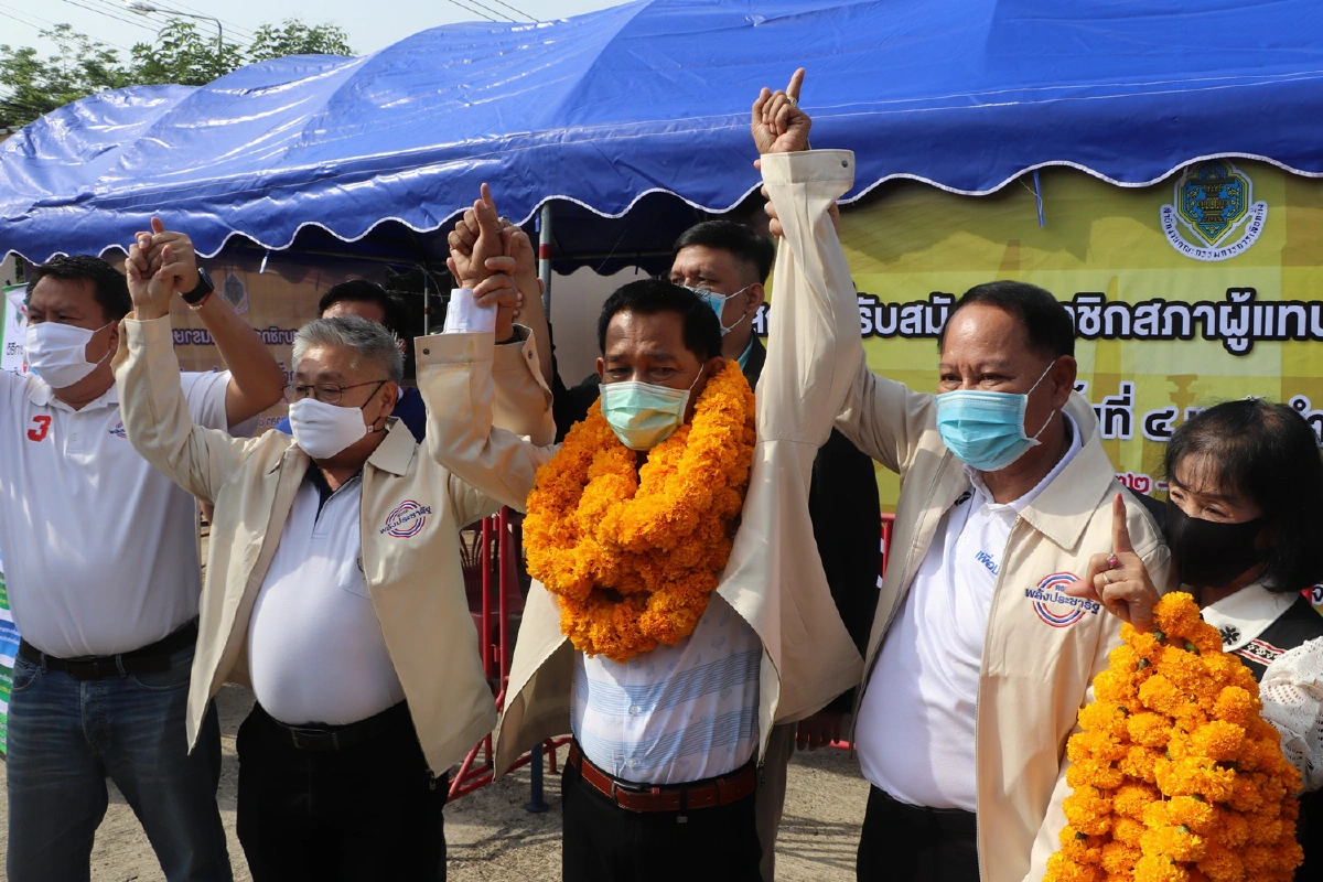 ลำปางเปิดรับสมัครส.ส.วันแรกคุมเข้มตามมาตรการป้องกันโควิด-19