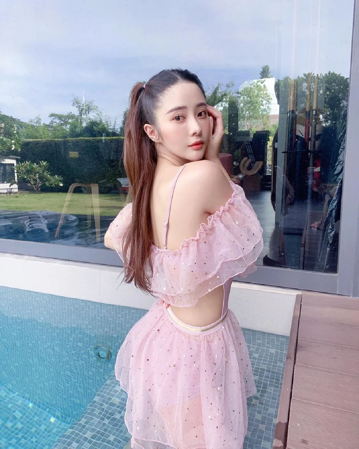 “แจม ชรัฐฐา" เผยเบื้องหลังสุดฮา กับเคล็ดลับถ่ายรูปยังไงให้ดู "เอวเล็ก"