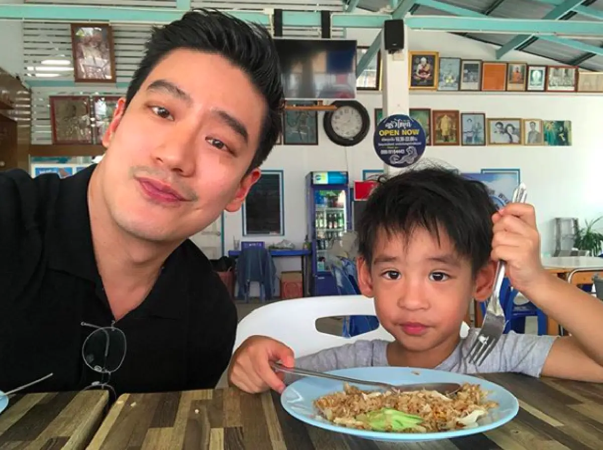 “น้องอลัน” อายุ 4 ขวบ วาดรูปเซลล์เม็ดเลือดขาว สมกับเป็นลูก “หมอโอ๊ค“