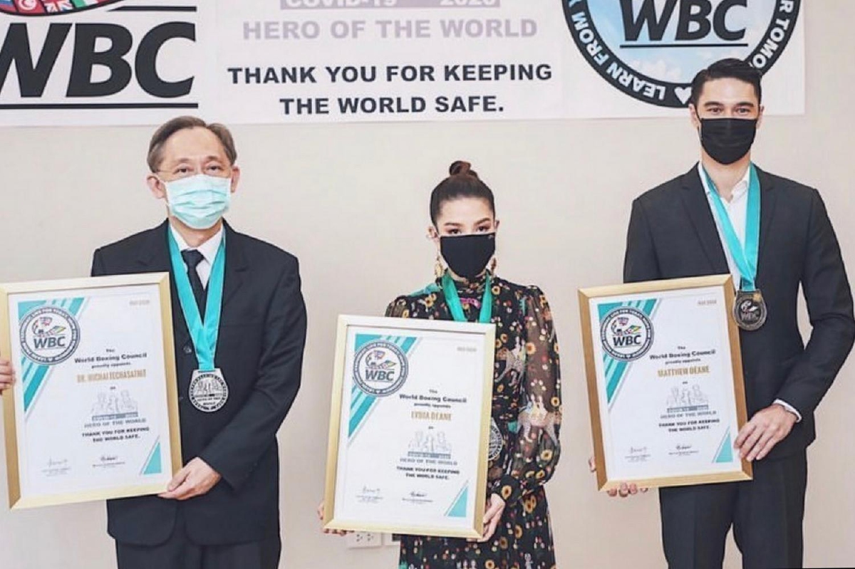 แมทธิว-ลีเดีย ขอบคุณรางวัล ฮีโร่ของมวลชน จาก สภามวยโลก ยกทีมแพทย์คือฮีโร่ตัวจริง แมทธิว-ลีเดีย ขอบคุณรางวัล ฮีโร่ของมวลชน จาก สภามวยโลก ยกทีมแพทย์คือฮีโร่ตัวจริง