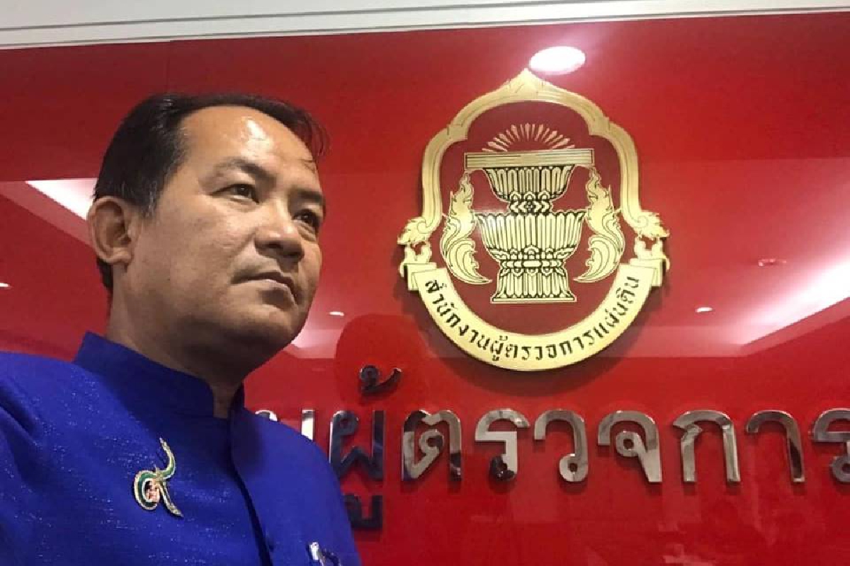 ศรีสุวรรณจ่อร้องผู้ตรวจ ปม "พรก.กู้4แสนล้าน" ขัดรัฐธรรมนูญ ศรีสุวรรณจ่อร้องผู้ตรวจ ปม "พรก.กู้4แสนล้าน" ขัดรัฐธรรมนูญ