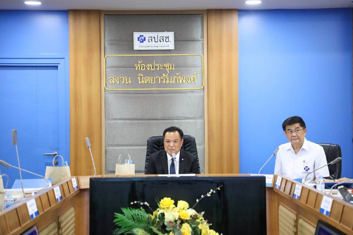 "อนุทิน" ชงครม.ยกระดับบริการบัตรทองช่วงโควิด "อนุทิน" ชงครม.ยกระดับบริการบัตรทองช่วงโควิด