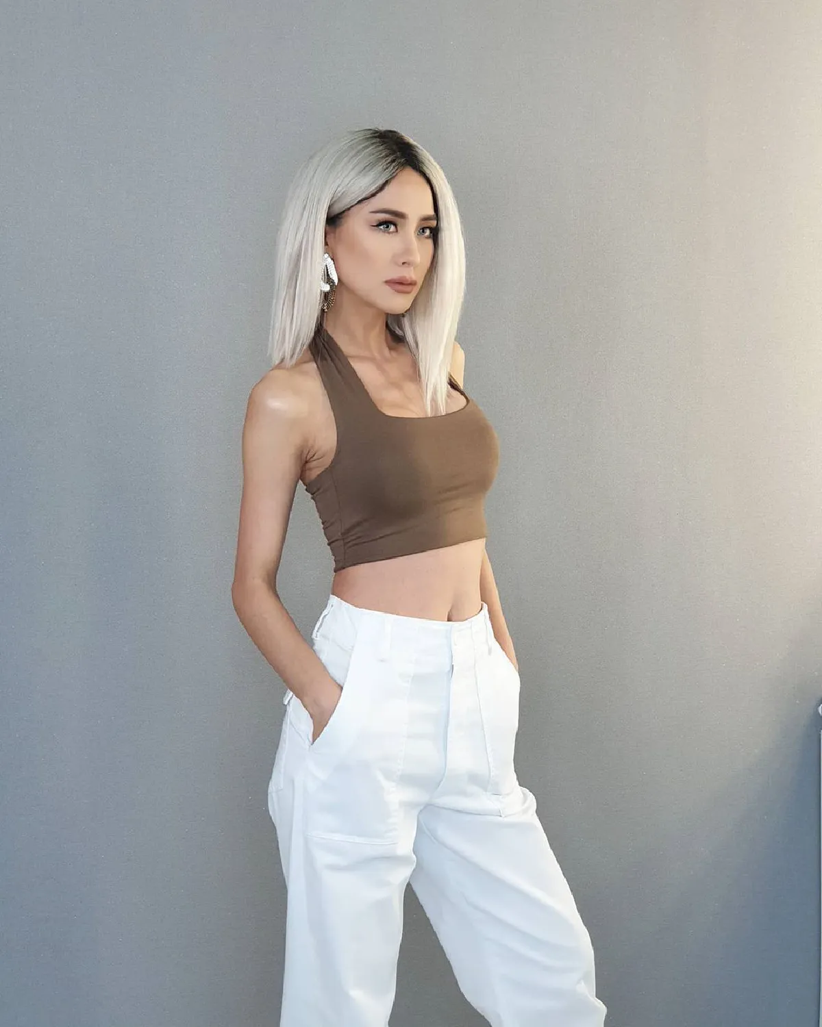 เซ็กซี่เบาๆ รถเมล์ คะนึงนิจ ปรับลุคสวยหวานเป็นสาวแซ่บสายฝอ 