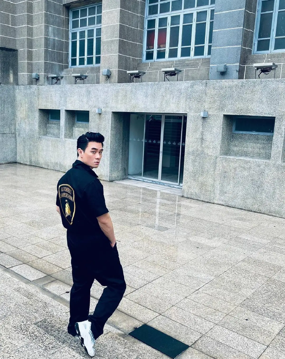 "น็อต วิศรุต" กับแคปชั่นแซวตัวเองเป็น “น้องพายุ” หน้าถอดแบบกันมาเป๊ะๆ