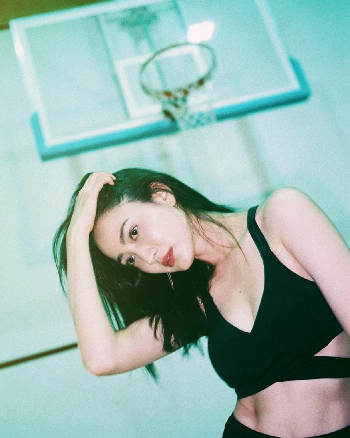 แต้ว ณฐพร คัฟเวอร์ แม่สิตางศุ์ เต้นแซมบา..สะบัดหัวยังไงให้คอไม่เคล็ด (คลิป)