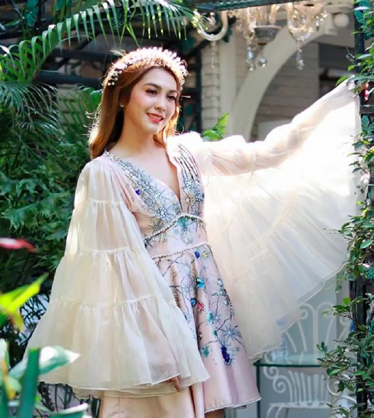 “พั้นช์ วรกาญจน์” แปลงโฉมเป็นสาวหวาน สวยละมุนตา อ่อนโยนมาก