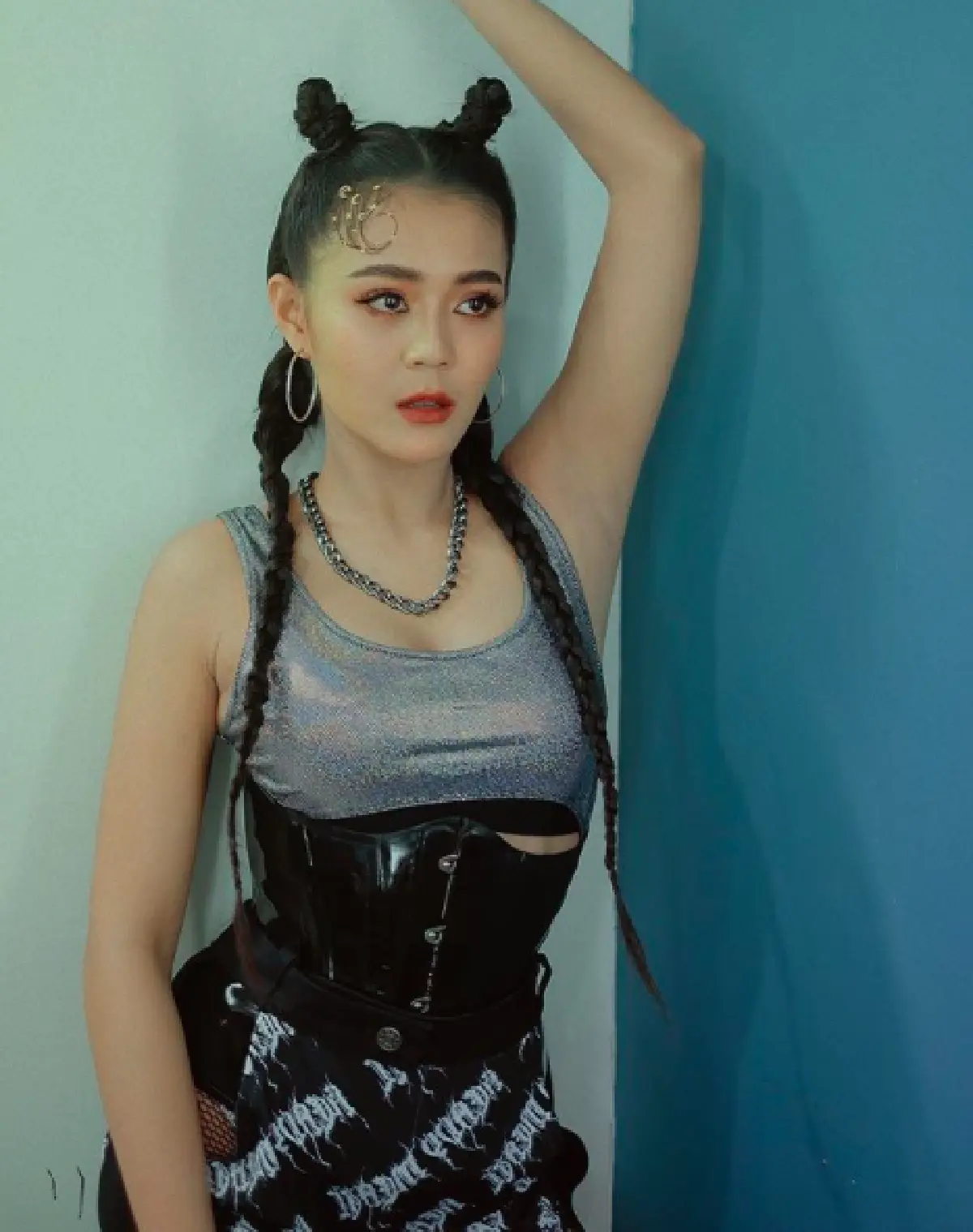 "ลำไย ไหทองคำ" โชว์หุ่นในชุดเดรสลาเท็กซ์สุดรัก เอวสับ หุ่นปั๊วะมากแม่!