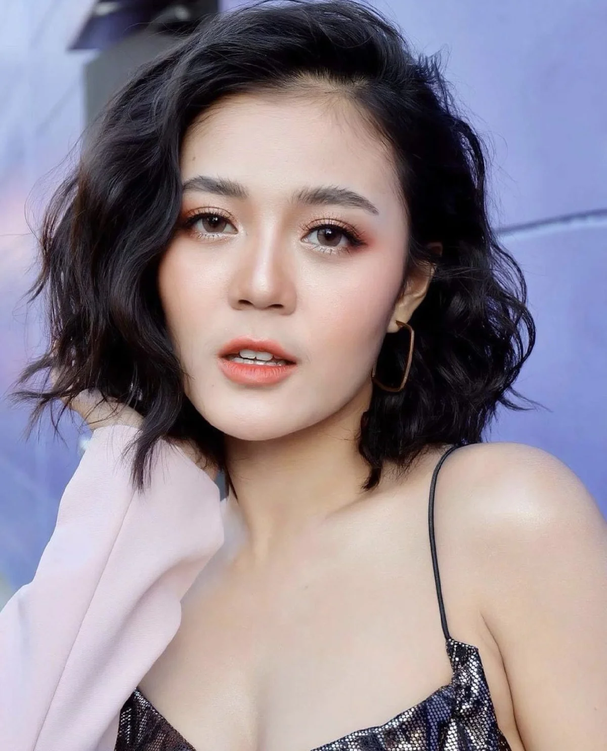 "ลำไย ไหทองคำ" โชว์หุ่นในชุดเดรสลาเท็กซ์สุดรัก เอวสับ หุ่นปั๊วะมากแม่!