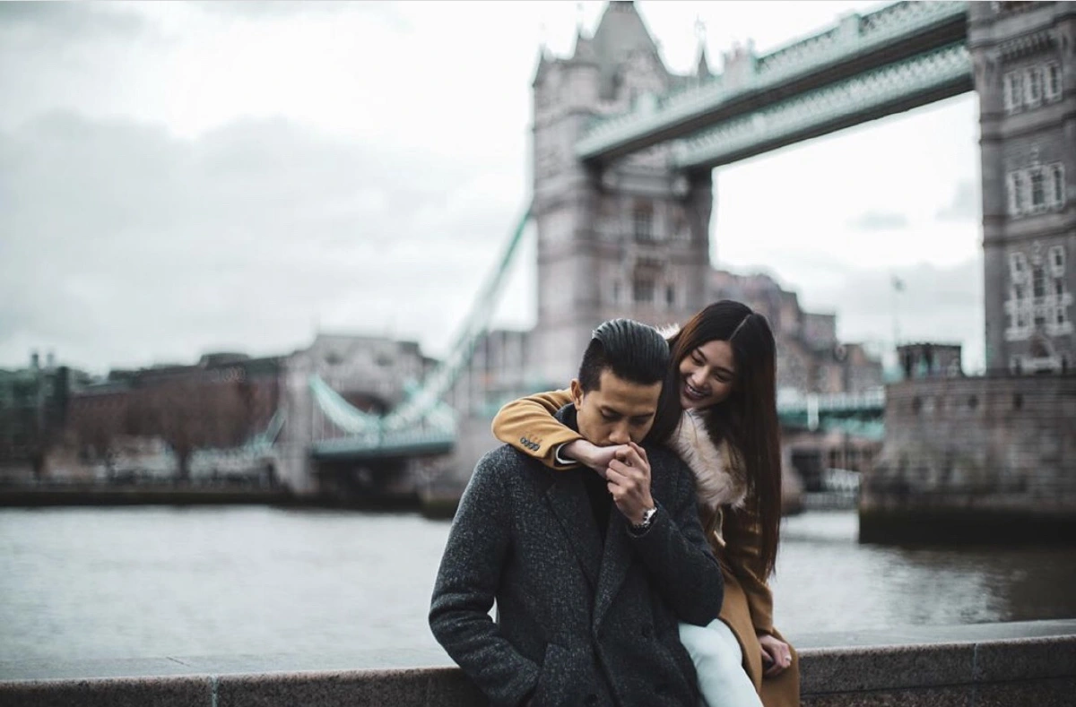 หวานปนแซ่บ! เป้ วงมายด์ ควง น้องกร ถ่ายพรีเวดดิ้งสีสันสุดจี๊ด