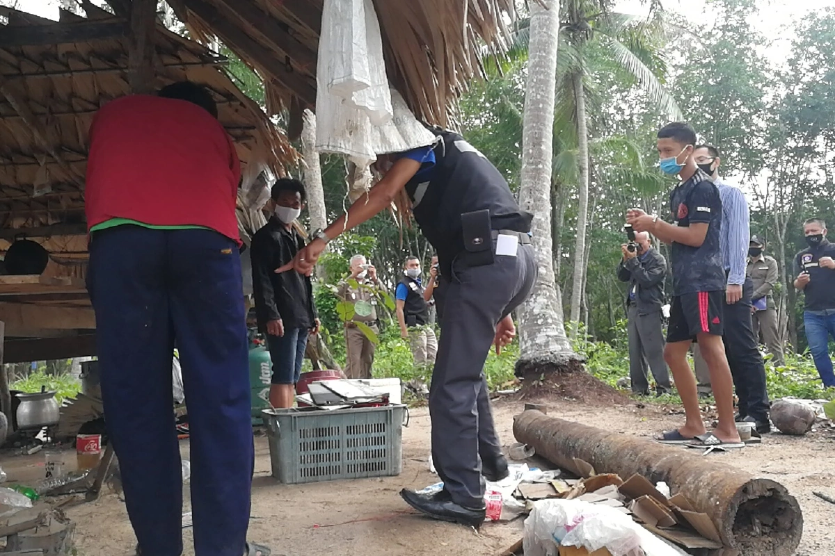 ตร.คุม5ผู้ต้องหาทำแผนฆ่ายัดกระสอบเพื่อนรักยิงซ้ำก่อนฝังดิน