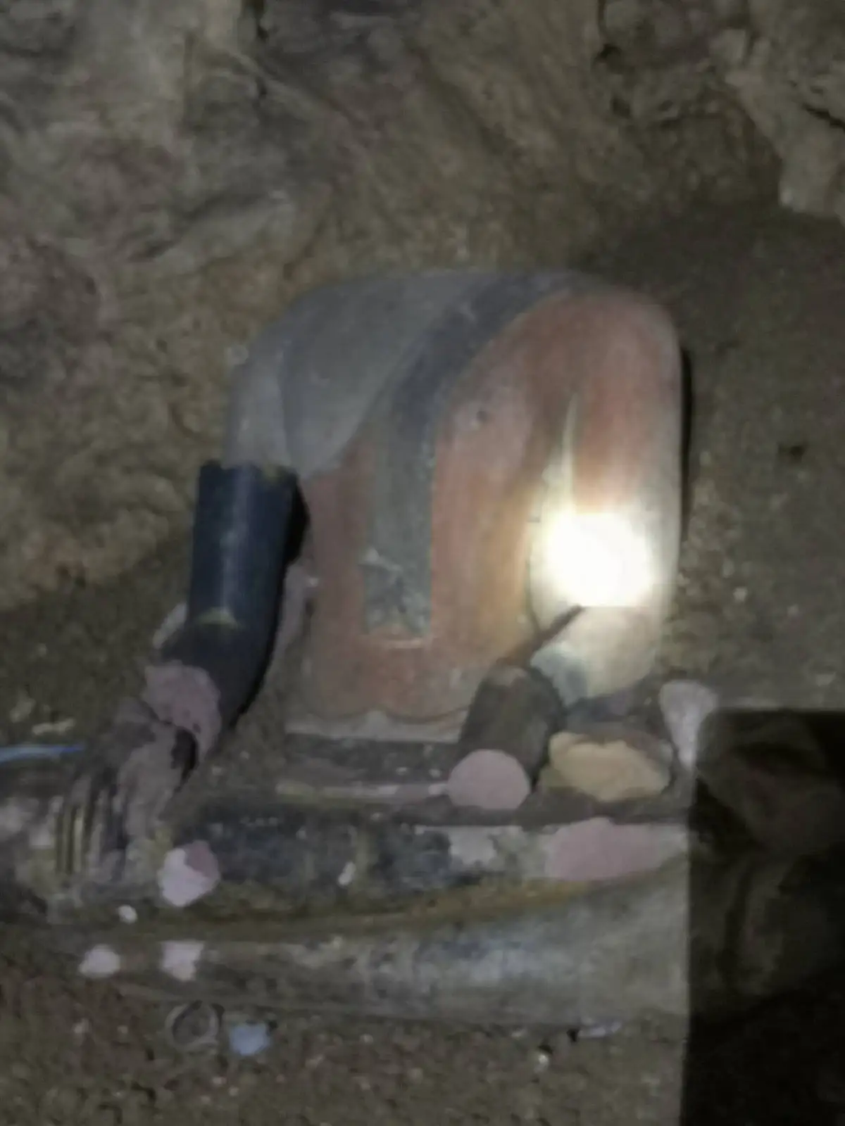 ตามรอยพระราชนิพนธ์ประพาสไทรโยคชม “ถ้ำพระธาตุลอย”