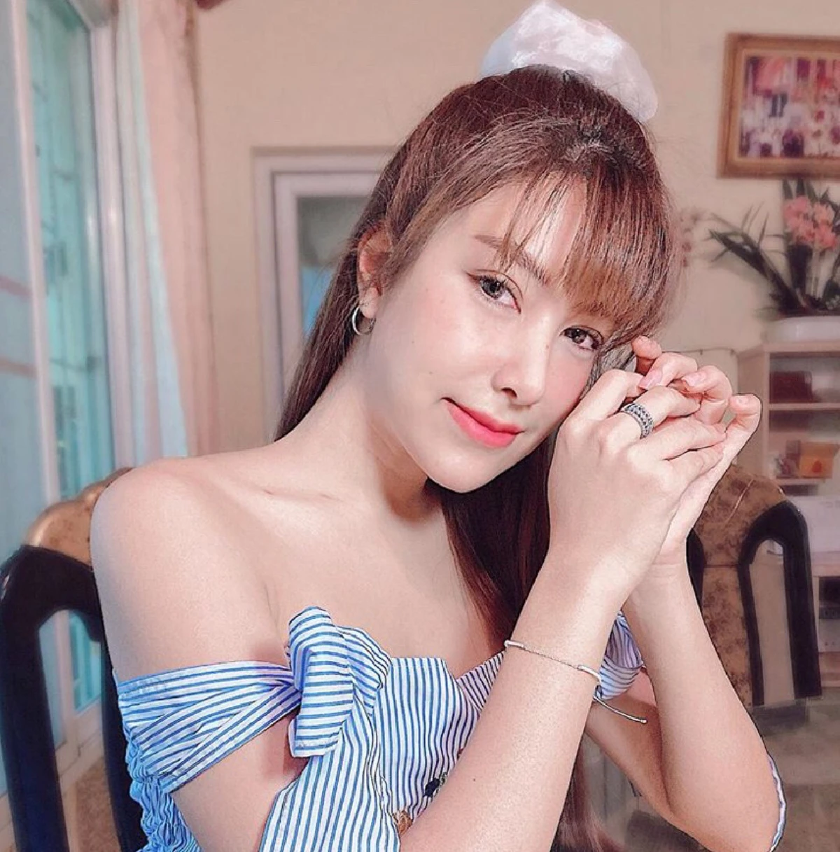 ส่องแฟชั่นสุดเก๋ของเหล่าคนดังกับความเชื่อเสริมโชค