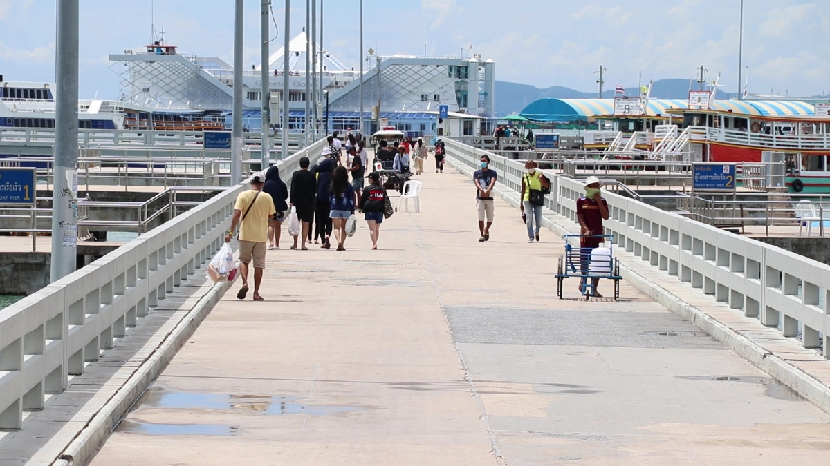 เปิดชายหาดวันแรกพัทยาเงียบเหงาไร้เงานักท่องเที่ยว