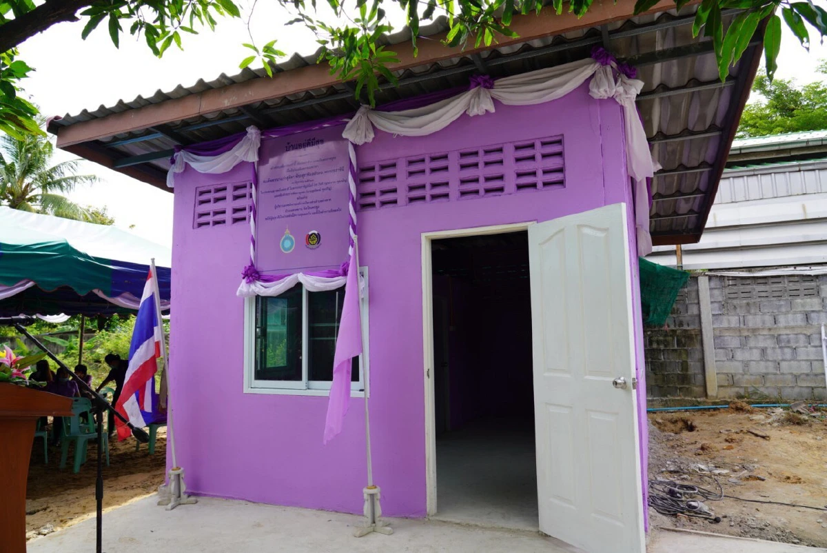 พช.ผนึกสภาสตรีฯมอบ"บ้านอยู่ดีมีสุข"ให้ผู้ยากไร้เพื่อถวายเป็นพระราชกุศล