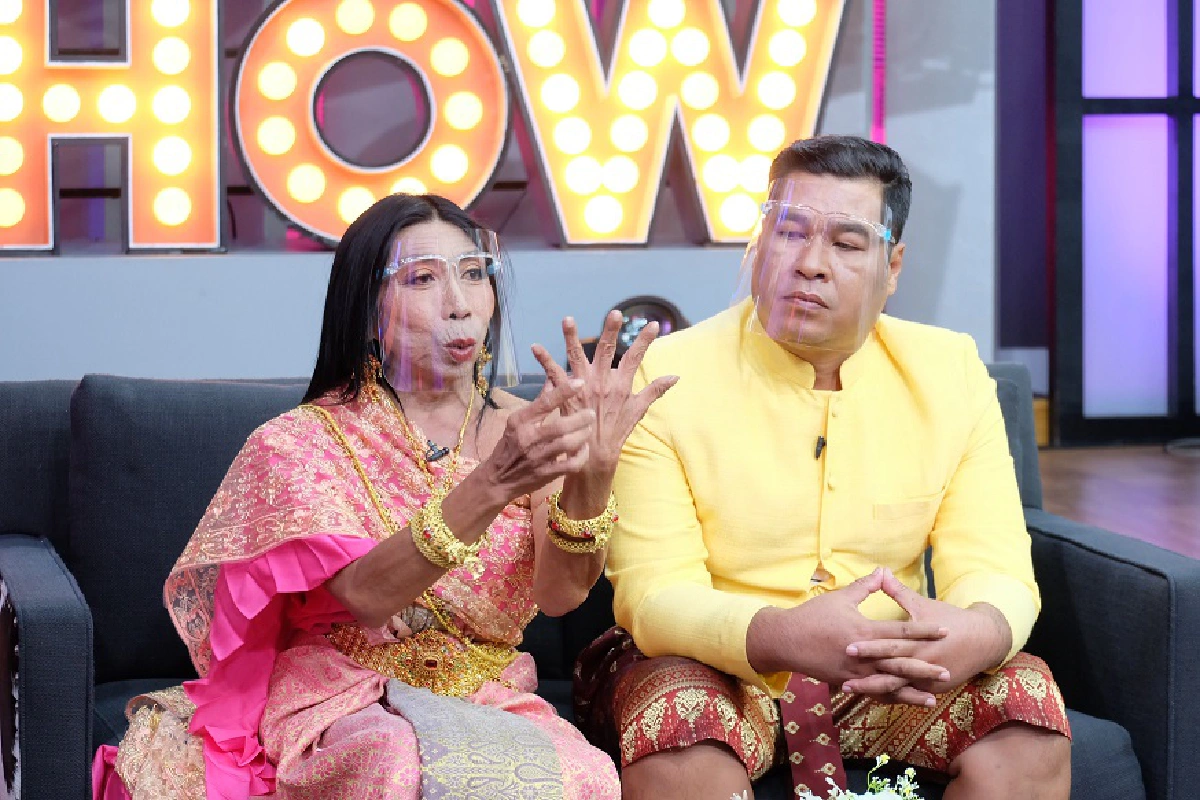 สิตางศุ์ บัวทอง น้ำตาไหลเลย! หลังเห็นภาพตัวเองสั่งส้มหยุดบนผนังโบสถ์