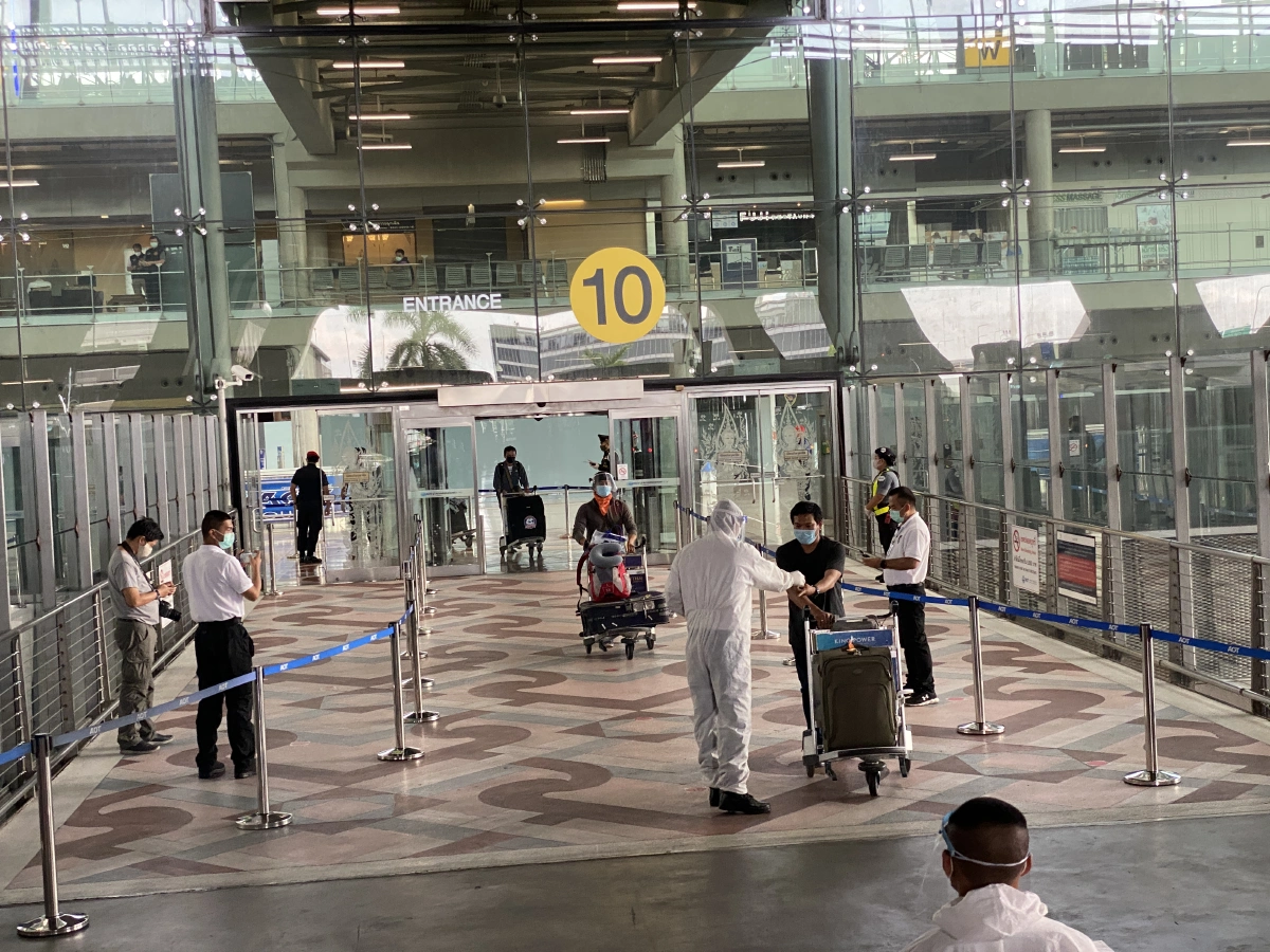 206 คนไทยเดินทางกลับจาก"เนเธอร์แลนด์-มาดากัสการ์"ถึงสุวรรณภูมิ