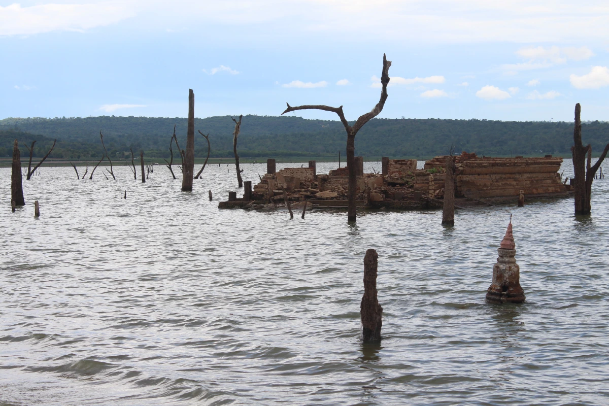 สุดทึ่ง!ศิลปะใต้น้ำเขื่อนลำแชะโผล่ให้ชมความงามในรอบ 21 ปี