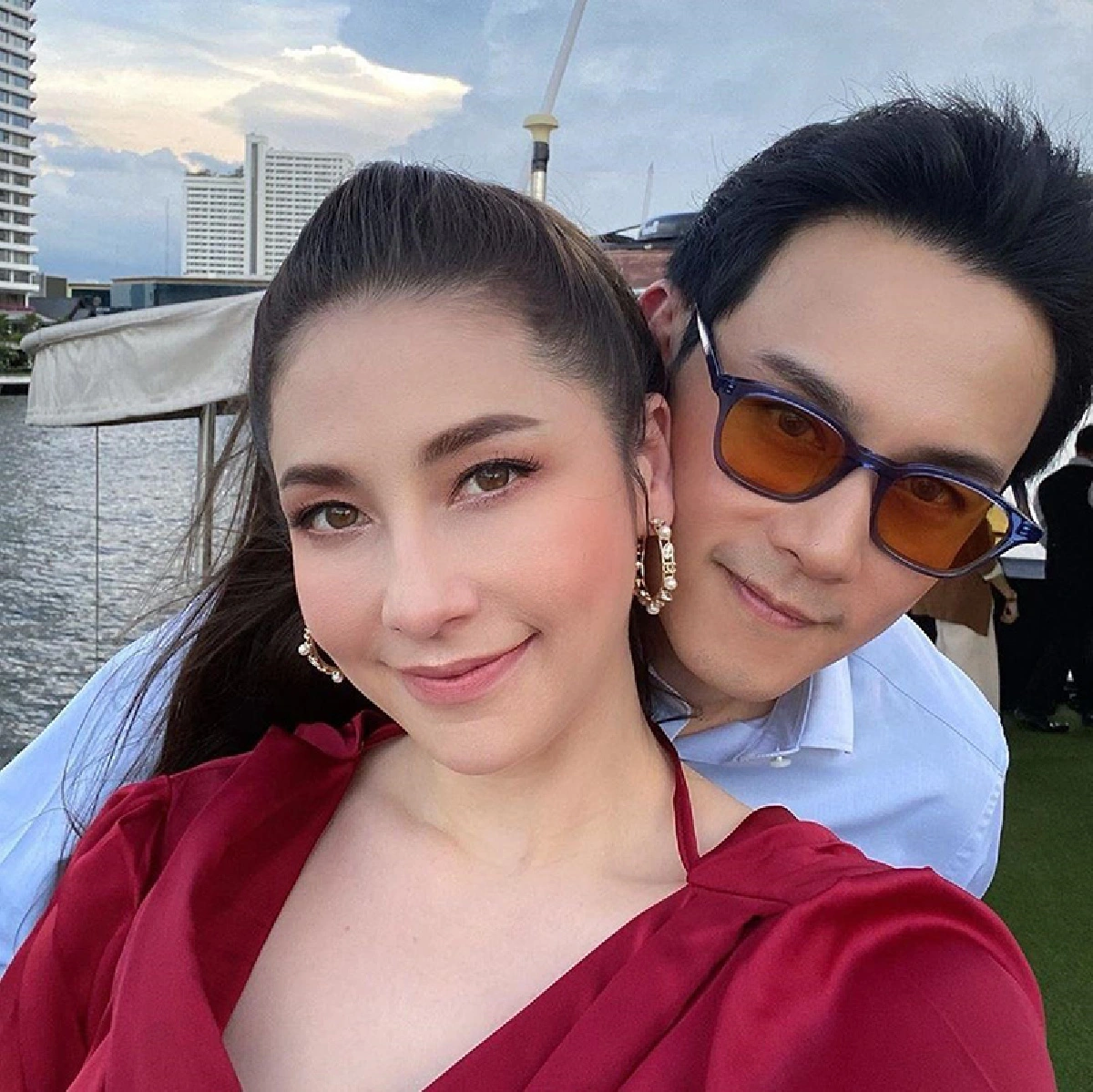 “ฟลุค-นาตาลี” ย้อนวันวานสุดหวาน ฉลองครบรอบขอแต่งงาน 1 ปี