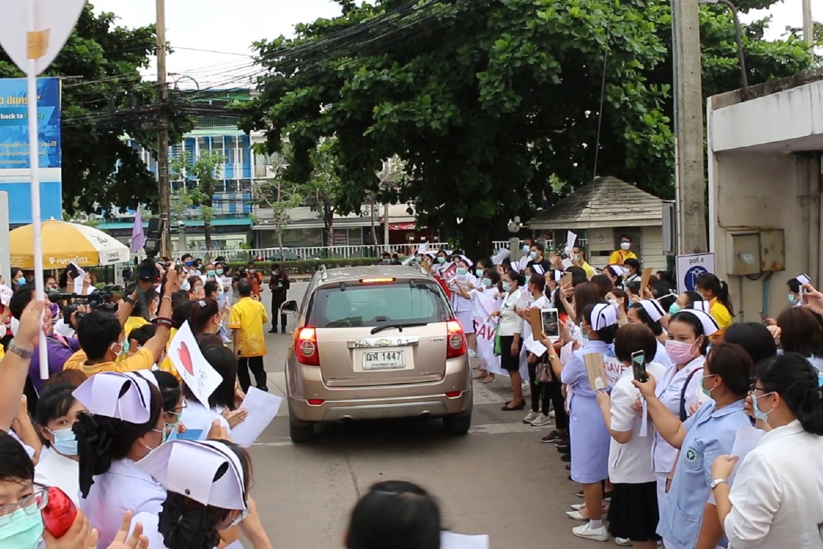 "ผมเชื่อว่าถูกกลุ่มเสียผลประโยชน์เล่นงาน"หมอชาญชัยเปิดใจหลังถูกคำสั่งเด้ง!