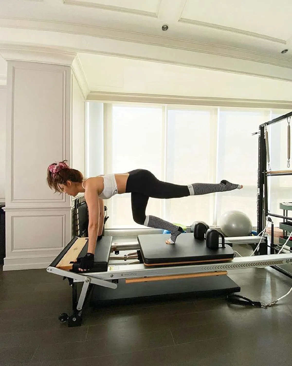 ตัวติดแม่! ชมพู่ อารยา โพสต์ภาพน่ารัก..ก่อนและหลังออกกำลังกาย 