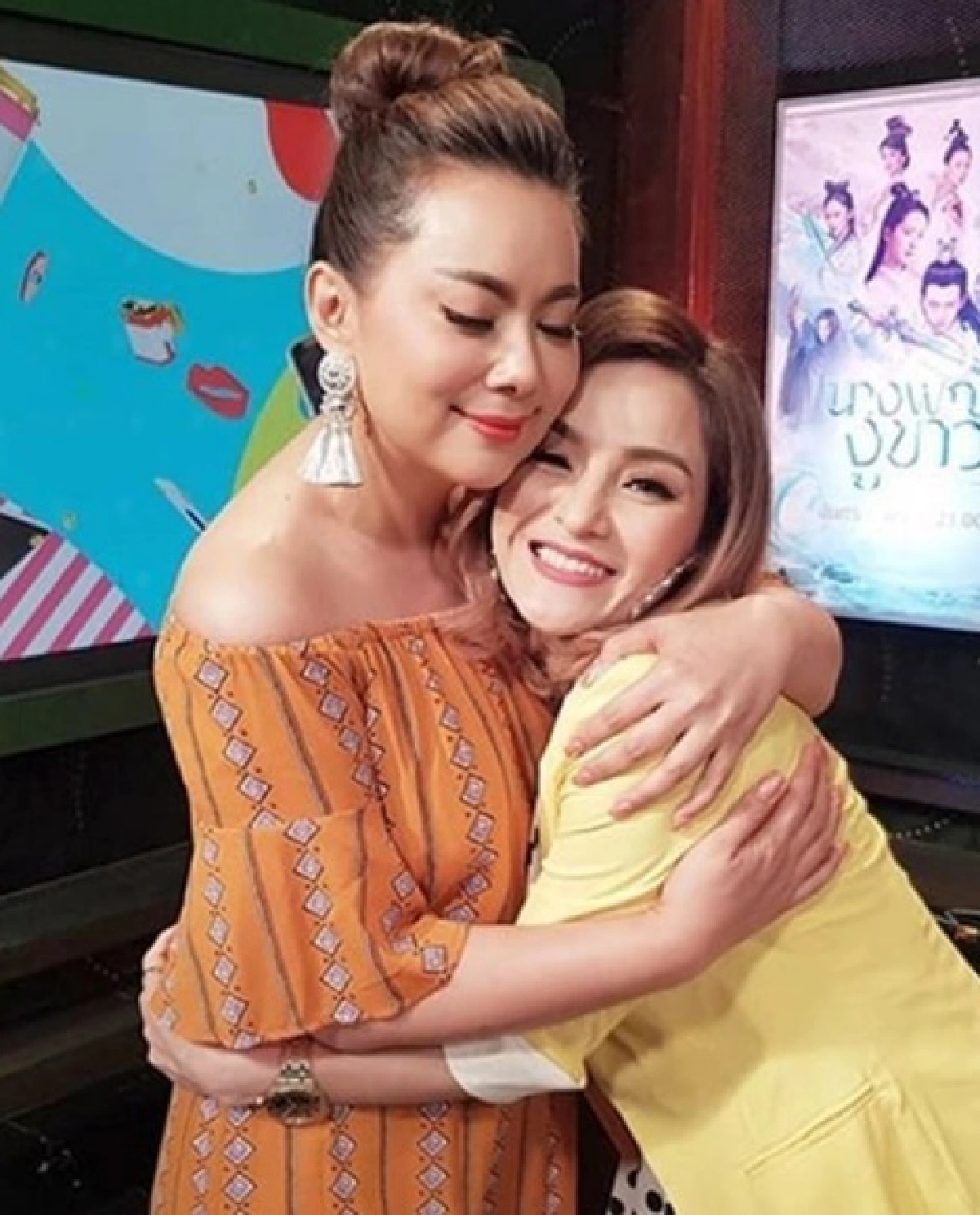 แคนดี้ รากแก่น โพสต์แซ่บ #ทีมแม่บุ๋ม แขวะส.ส.อย่าบริจาคร่างกายเดี๋ยวคนตกใจไม่มีสมอง