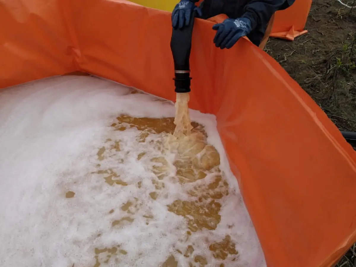 รัสเซียเจองานหิน ยังกักดีเซลหมื่นตันรั่วอาร์กติกไม่ได้