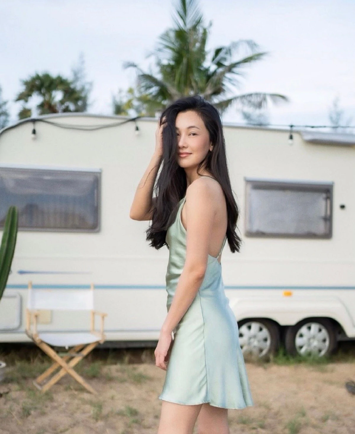 ส่องภาพ นุ่น วรนุช สวยเซ็กซี่เบาๆในชุดเดรสสั้น ทำเอาแฟนคลับใจละลาย