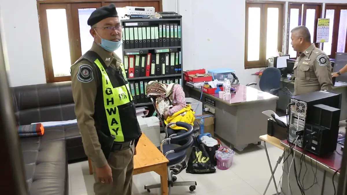 แม่ค้าแตงโมคิดรวยทางลัดรับจ้างขนกัญชา 200 กก.ไม่รอดตาตร.ทางหลวง